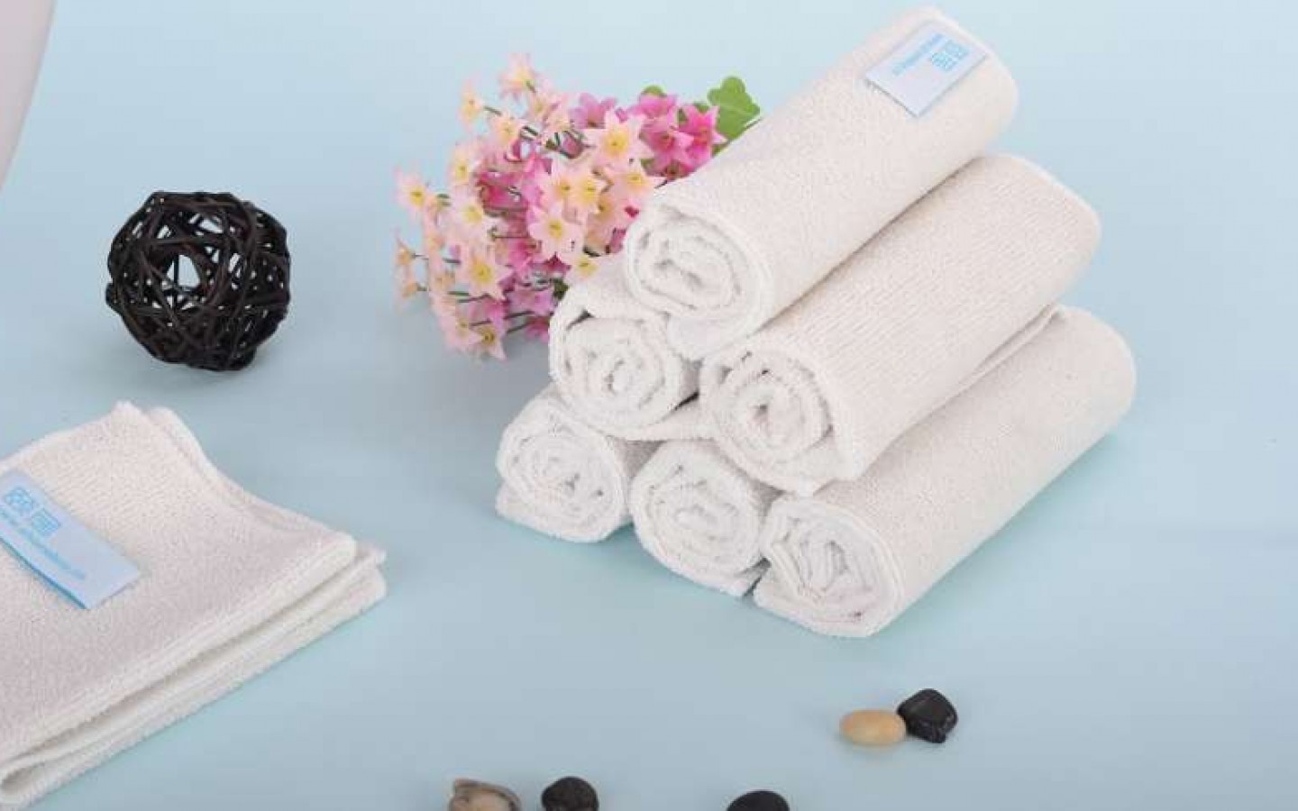 Eliminación de malos olores en las toallas. En Best Home Stores te explicamos por qué pueden oler mal las toallas y te damos un truco que te ayude a tener más limpia y fresca estas prendas.